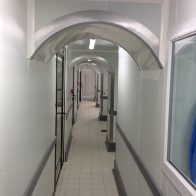 Chantier-isolation-frigorifique-multiples-chambres-froides