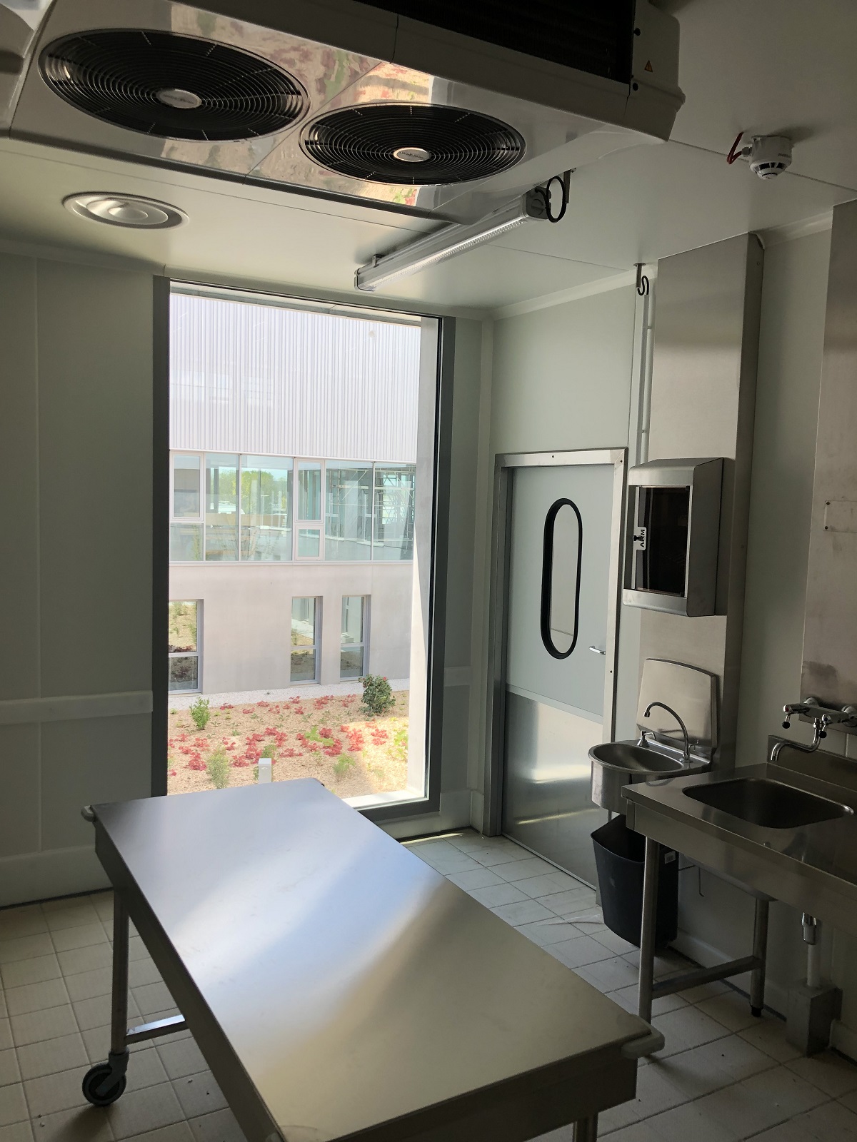 Isolation frigorifique pour grandes cuisines h&ocirc;pitaux restauration collective