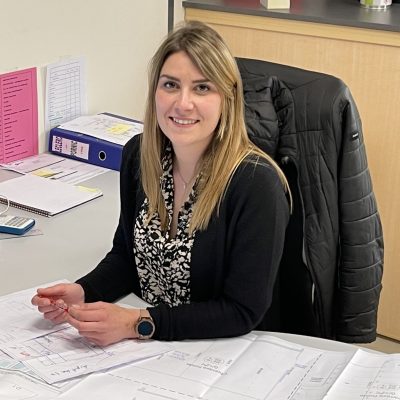 Portrait de Alexia - Charg&eacute;e d'affaires ISOLAC entreprise isolation frigorifique sur Angers (49)