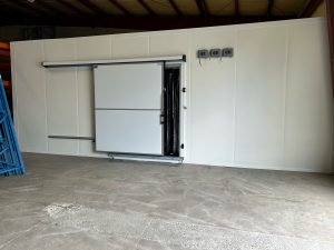 installation des portes isothermes chantier isolation frigorifique Froid35