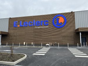 Le nouveau Leclerc de Honfleur (14) ouvre ses portes apr&egrave;s l'incendie